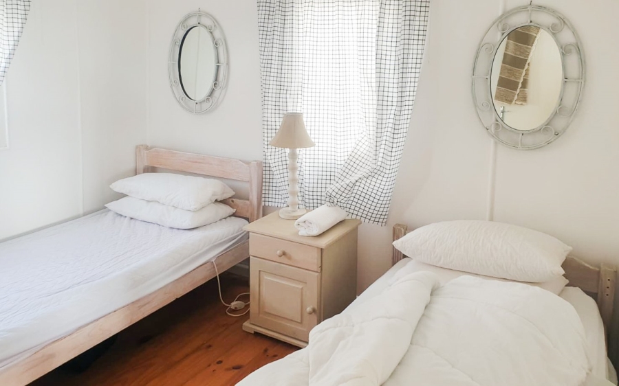 6 Bedroom Property for Sale in McDougall